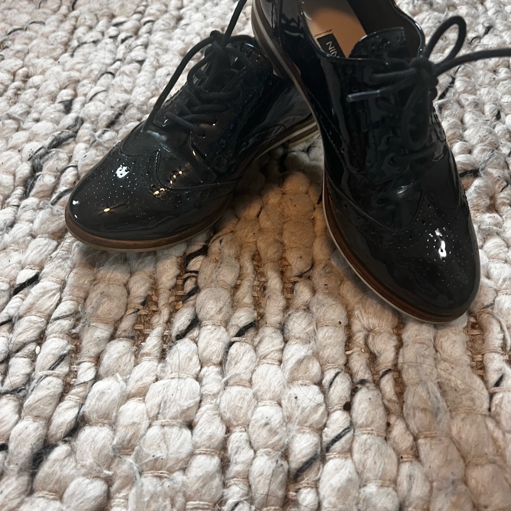 Nine West Like Like New patent leather loafers